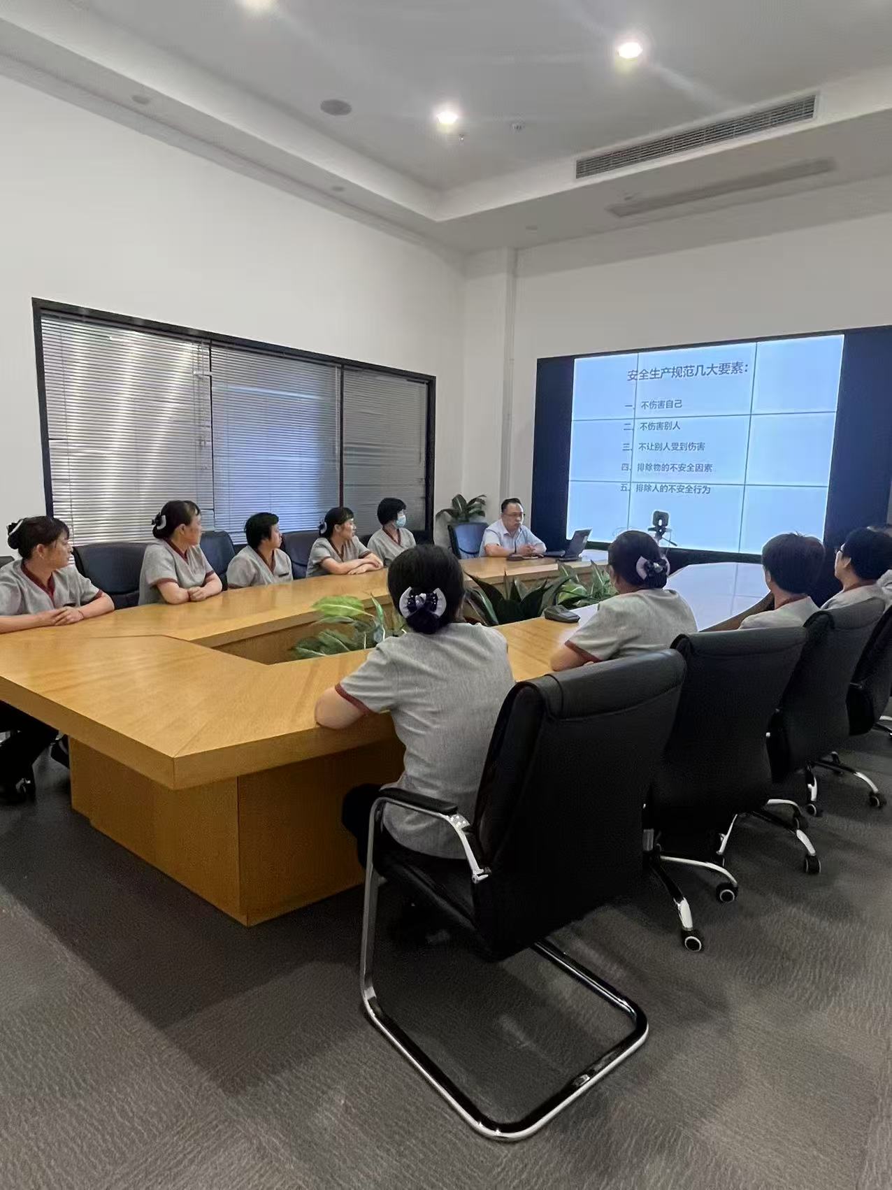 人人讲安全，个个会应急——建华文创集团扎实开展“安全生产月”系列活动